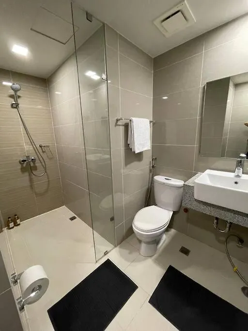 Modern & Sleek 1 Bedroom Uptown Parksuites Manila