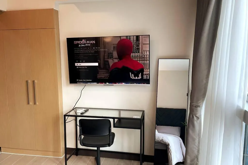 Modern & Sleek 1 Bedroom Uptown Parksuites contacts