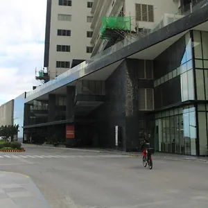  Apartment A2j Luxury Bgc Balcony Near Sm Aura Taguig