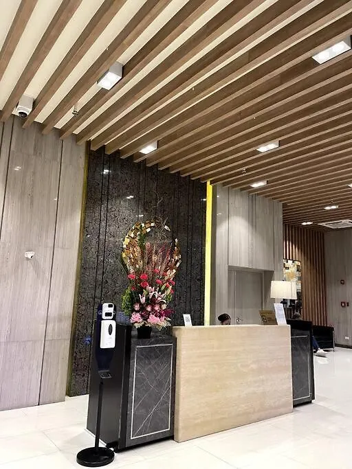 Modern & Sleek 1 Bedroom Uptown Parksuites Manila Philippines